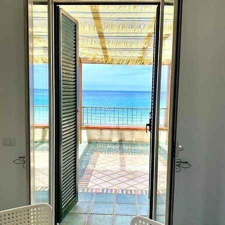 Waikiki Beach Apartments Santa Maria di Castellabate Zewnętrze zdjęcie