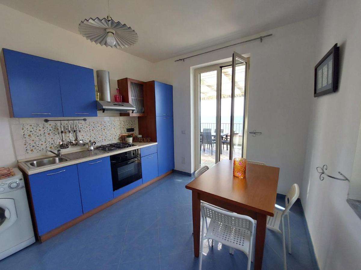Waikiki Beach Apartments Santa Maria di Castellabate Zewnętrze zdjęcie