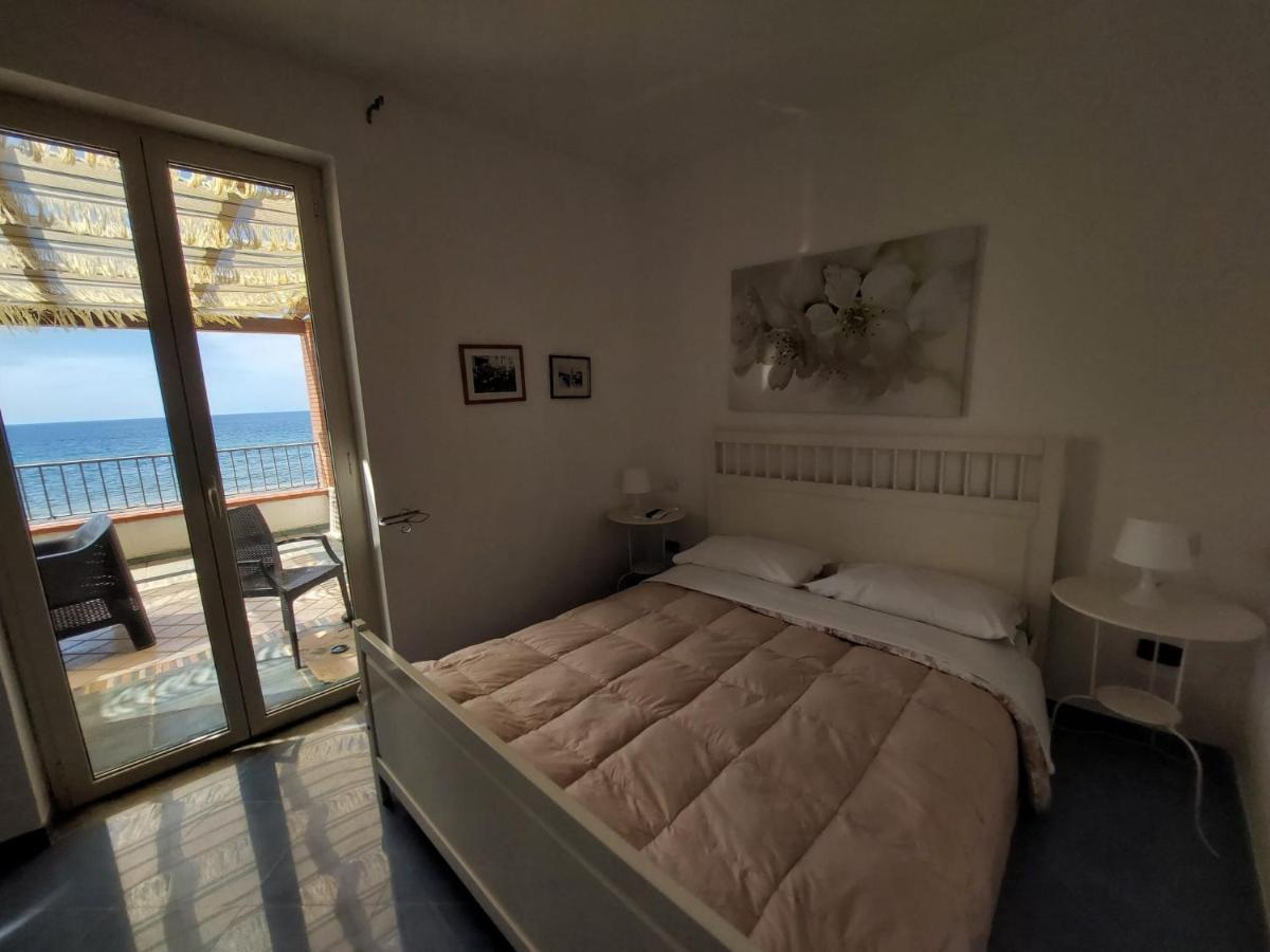 Waikiki Beach Apartments Santa Maria di Castellabate Zewnętrze zdjęcie