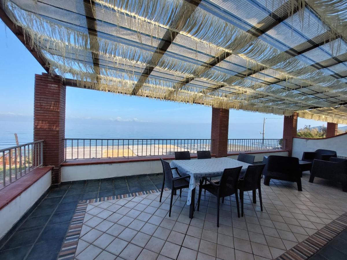 Waikiki Beach Apartments Santa Maria di Castellabate Zewnętrze zdjęcie